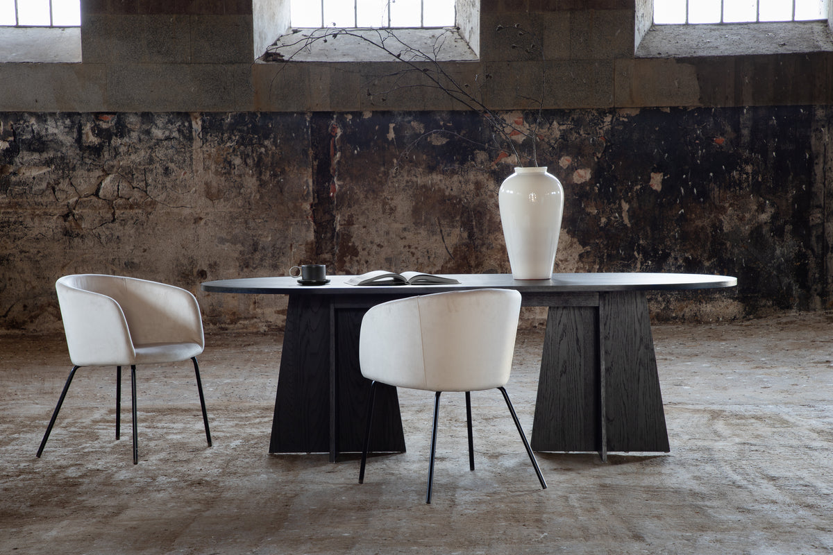 Venture Design Bootcut Ovala Matbord 230 x 115 Svart