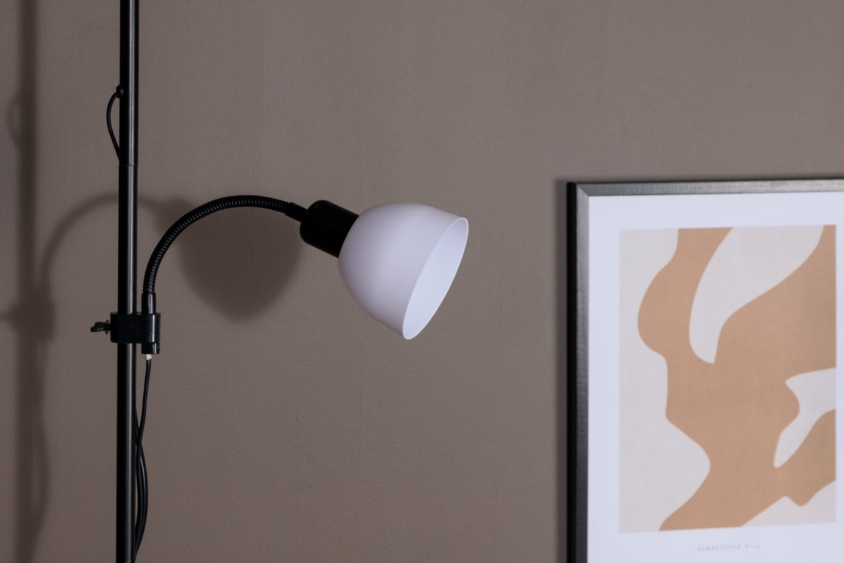 Venture Design Bagasi Golvlampor Svart
