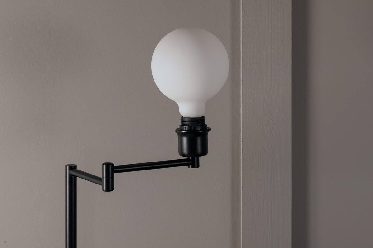Venture Design Virro Golvlampor Svart