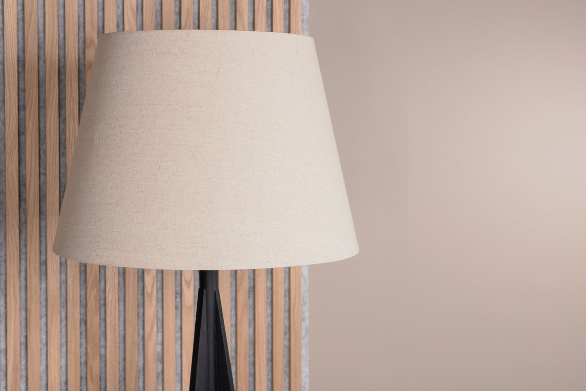 Venture Design Kona Golvlampor Svart