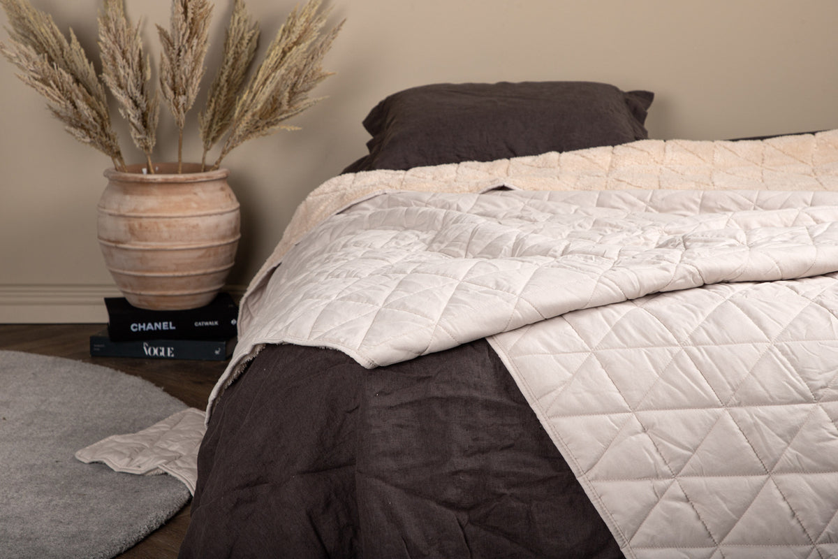 Venture Design Nilla Överkast 150 x 250 Beige