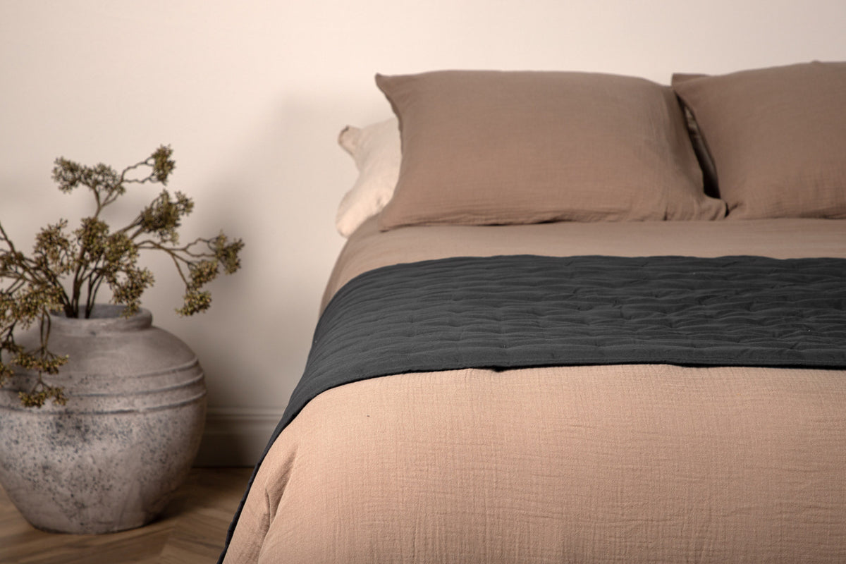 Venture Design Sally Överkast 80 x 260 Antracit