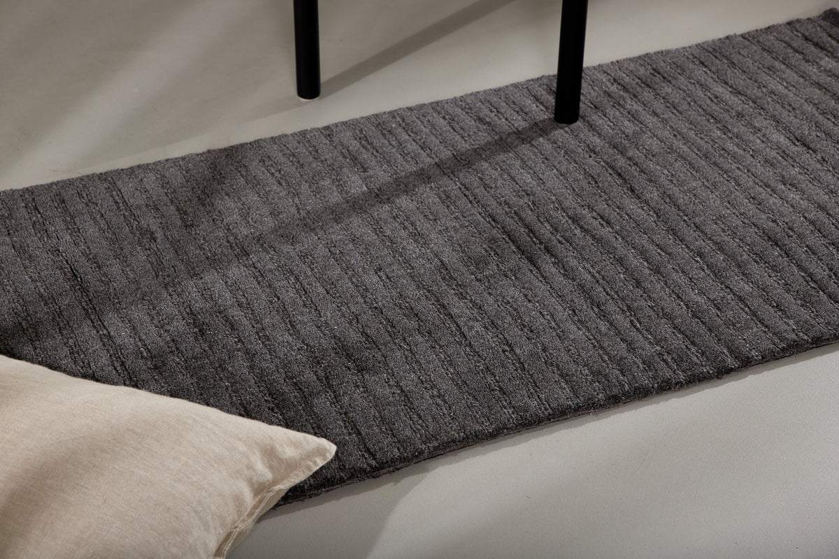 Venture Design Milton Rektangulära Mattor 200 × 70 Mörkgrå