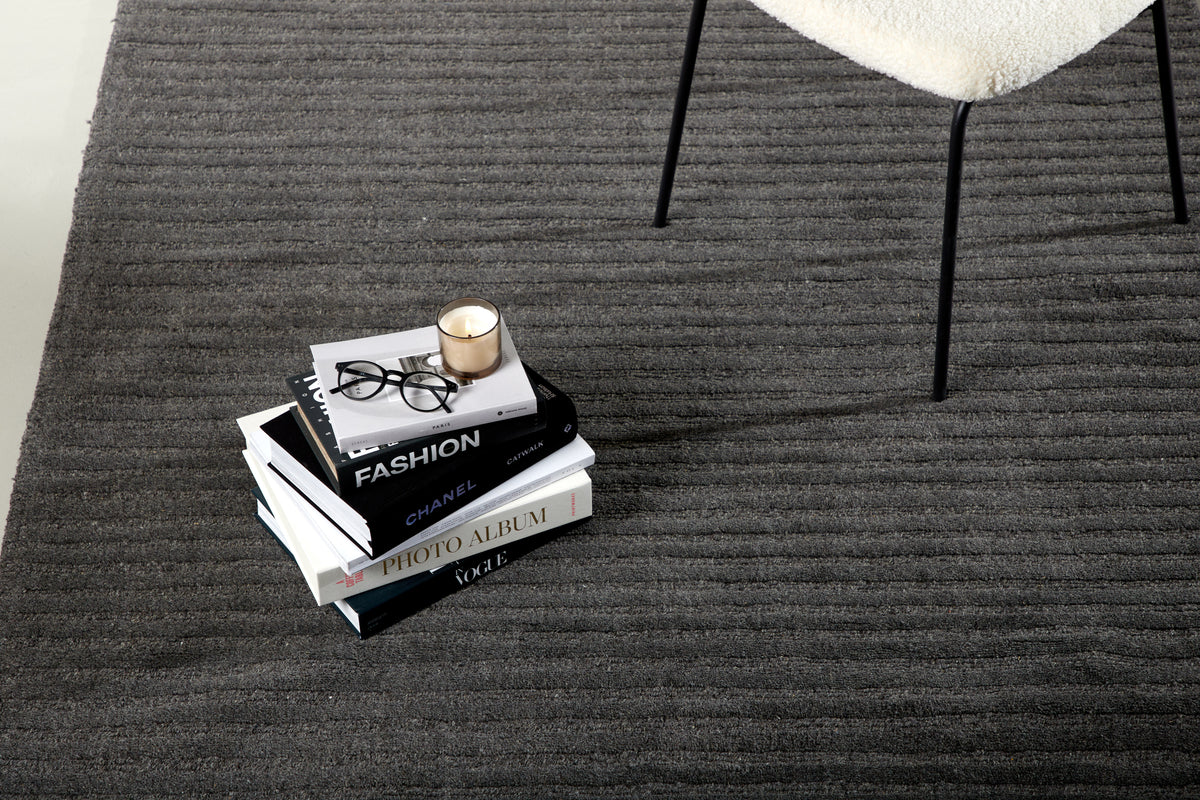 Venture Design Milton Rektangulära Mattor 230 x 160 Mörkgrå