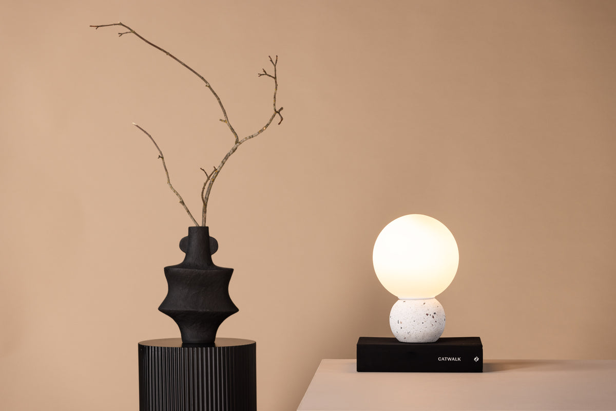 Venture Design Metz Bordslampor Vit