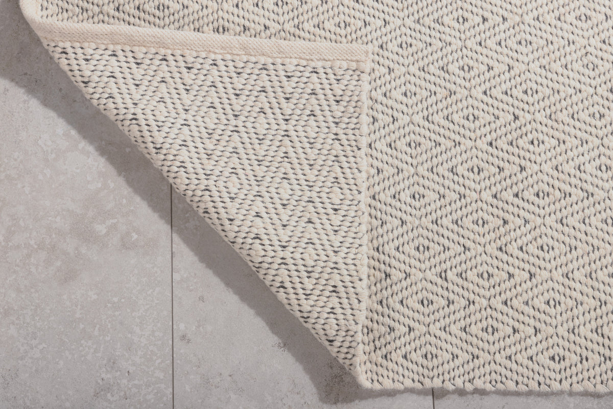 Venture Design Julana Rektangulära Mattor 300 x 200 Beige