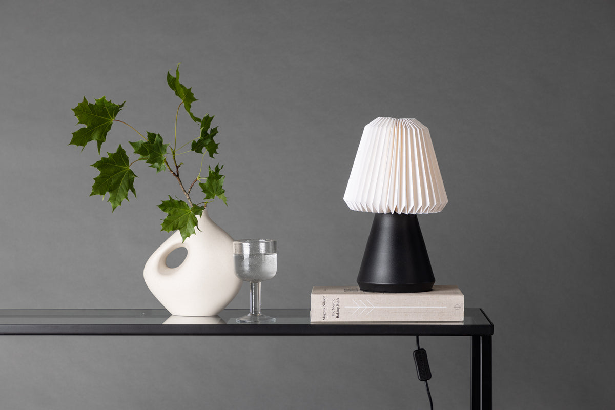 Venture Design Fjällen Bordslampor Svart