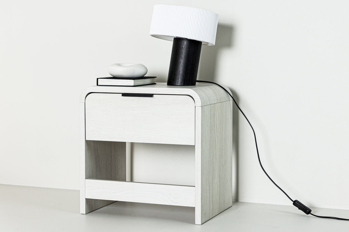 Venture Design Lyngdal Sidobord 40 x 30 Vitputsad