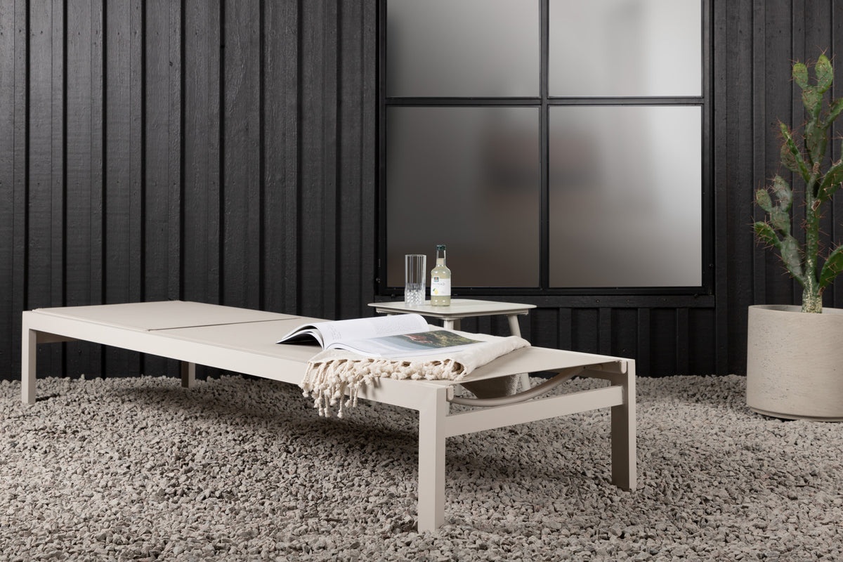 Venture Design Copacabana Solstolar