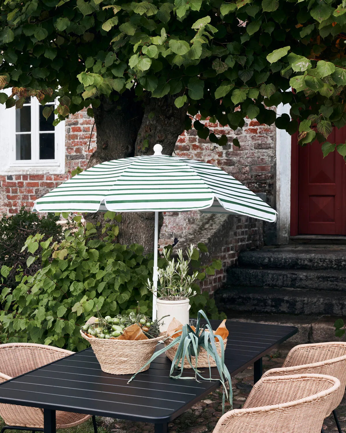 House Doctor Bord, HDHelo, Svart