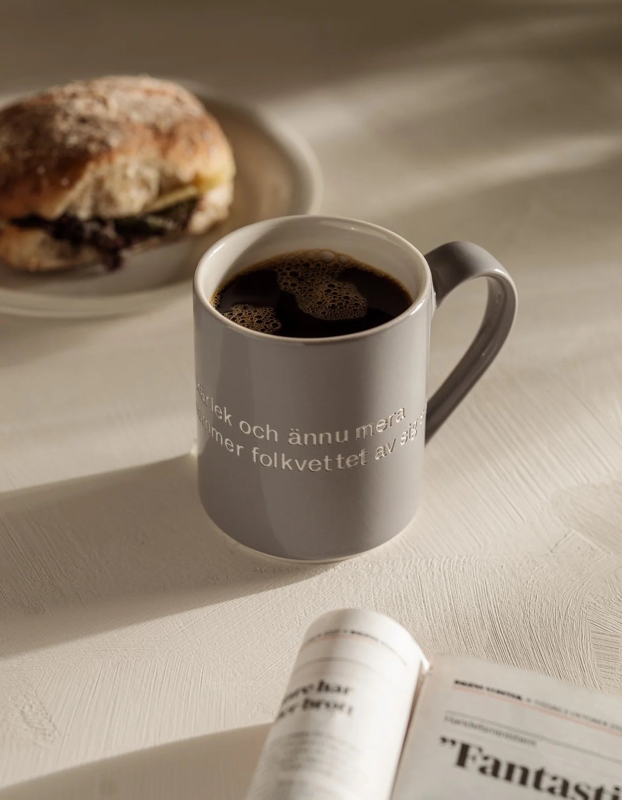 Design House Stockholm, Astrid lindgren, Mugg, 4-pack, "Ge barnen kärlek, mera kärlek och ännu mera kärlek, så kommer folkvettet av sig själv"