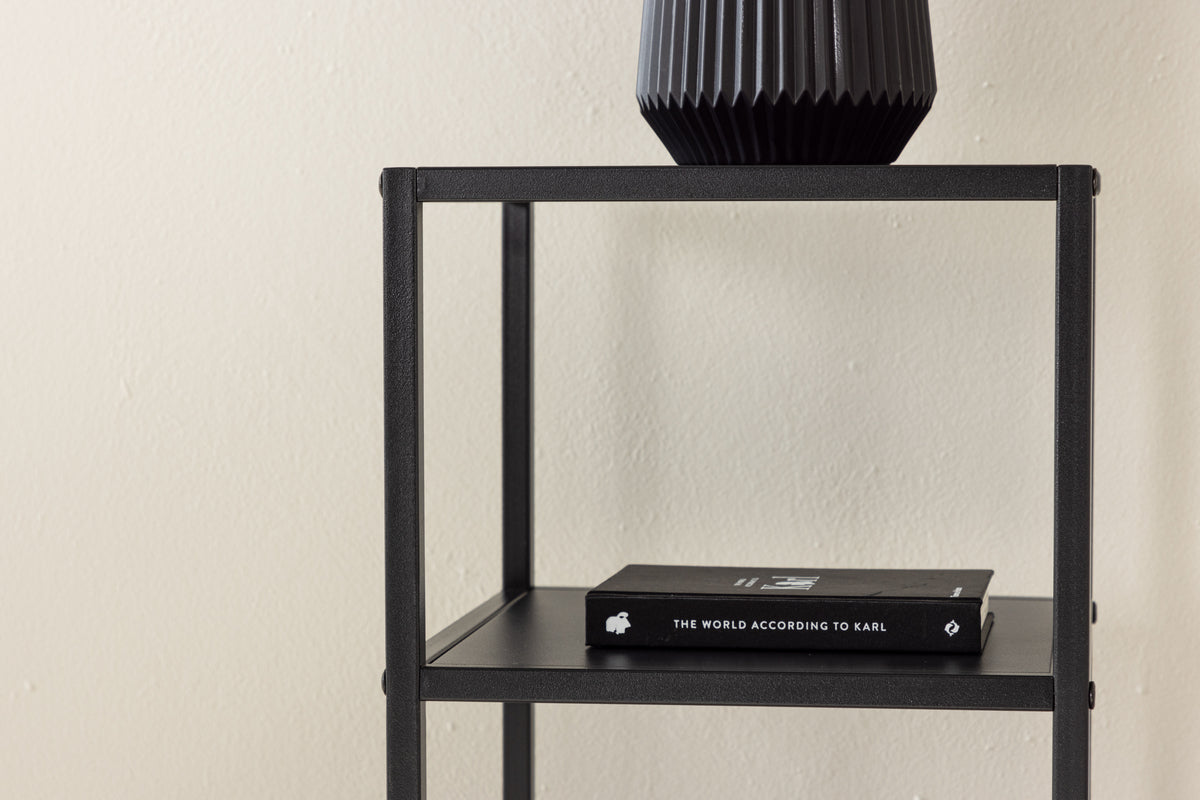 Venture Design Punta Sidobord 30 x 30 Svart