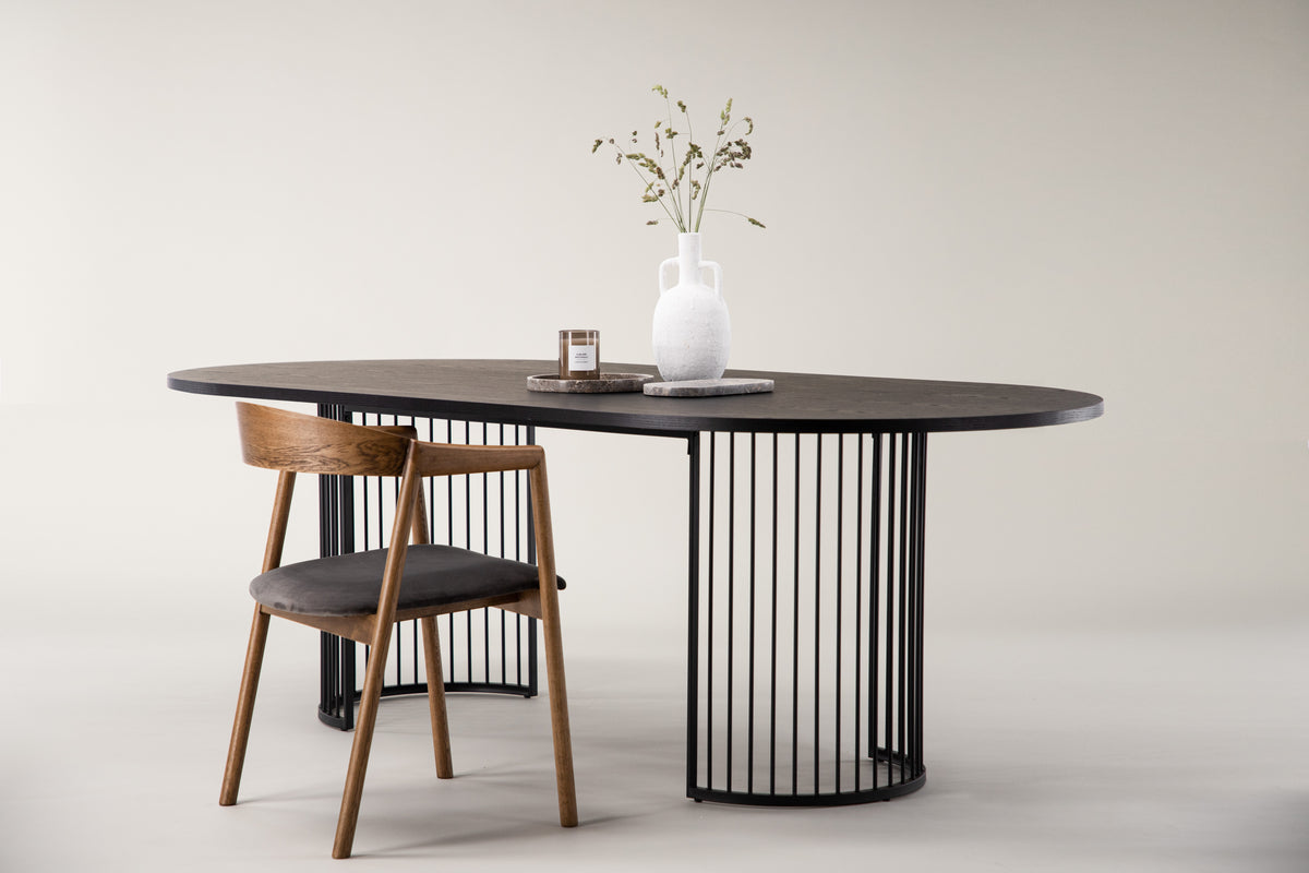 Venture Design Hamneskär Ovala Matbord 220 x 110 Svart