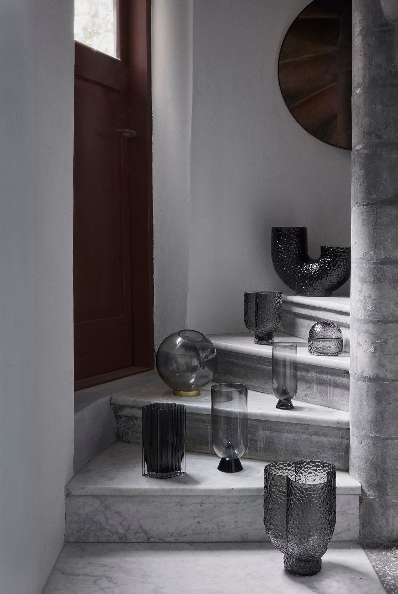 AYTM ARURA Medium Glas Vas, Svart
