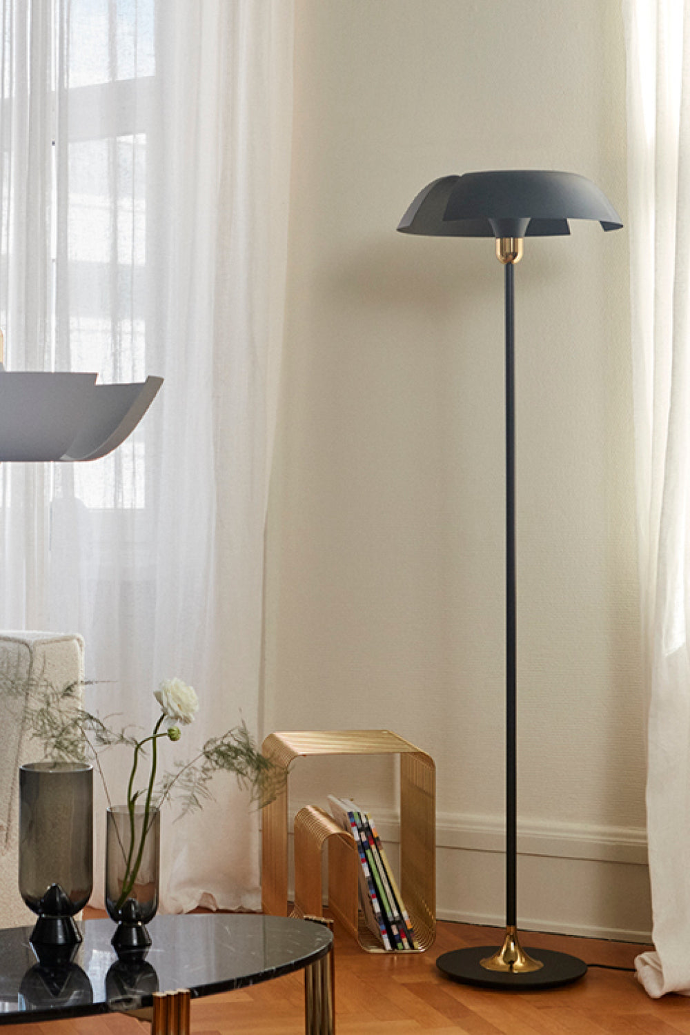 AYTM CYCNUS Golv Lampa, Grå