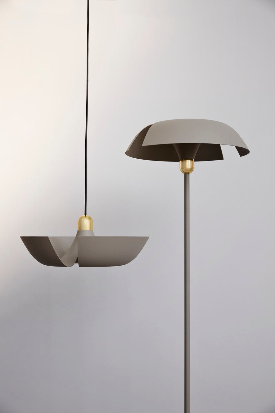 AYTM CYCNUS Golv Lampa, Grå