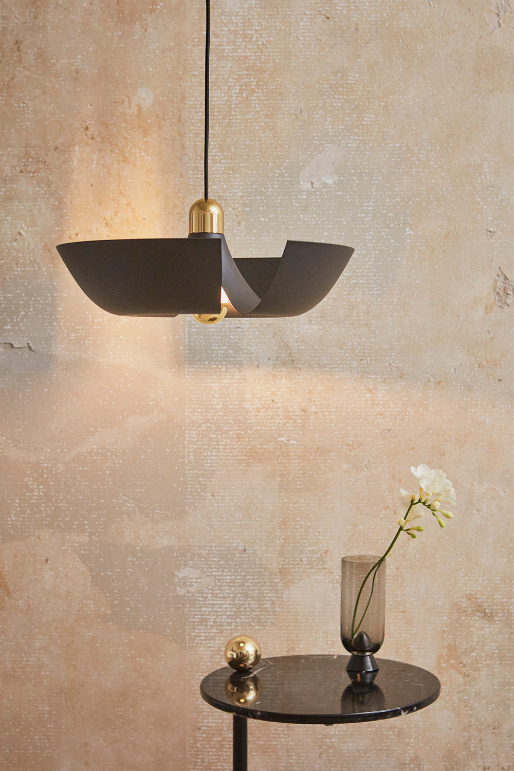 AYTM CYCNUS Tak Lampa, Grå