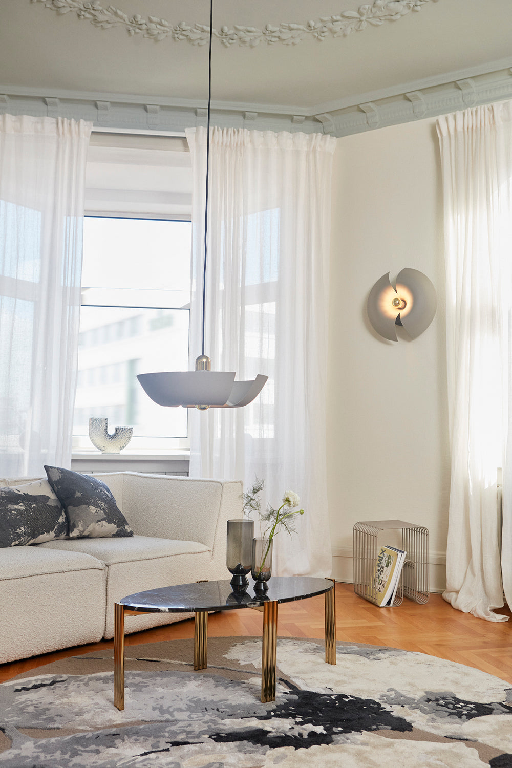 AYTM CYCNYS Vägg Lampa, Grå