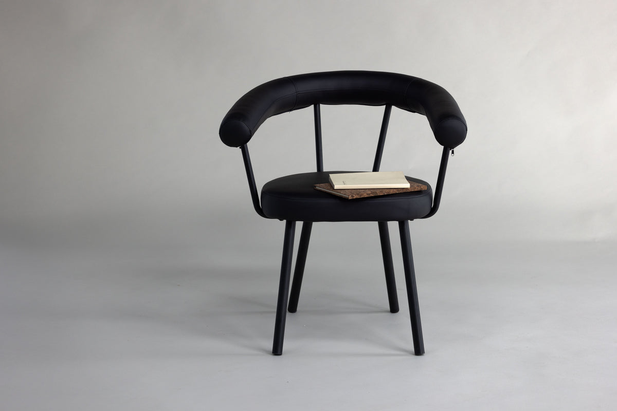Venture Design Västerås x Josefin Lustig Matstolar 2-pack Svart
