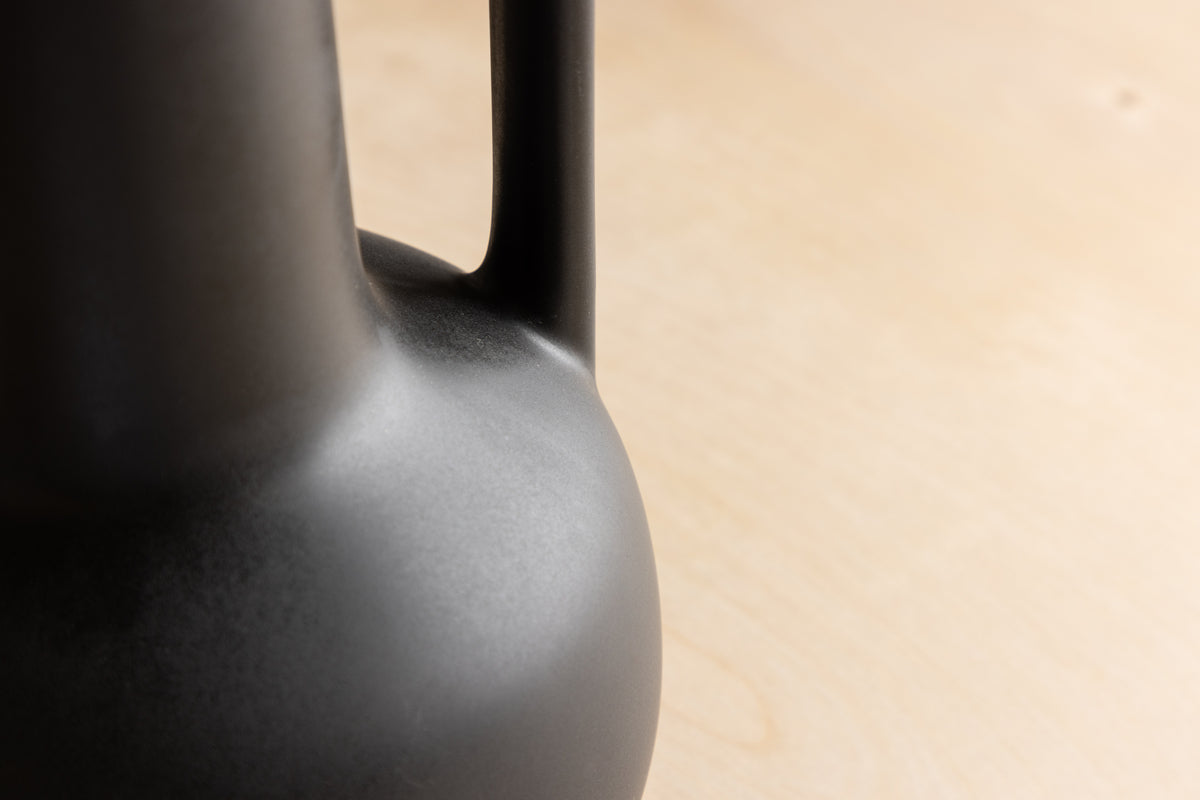 Venture Design Allis Vaser ⌀18 Svart
