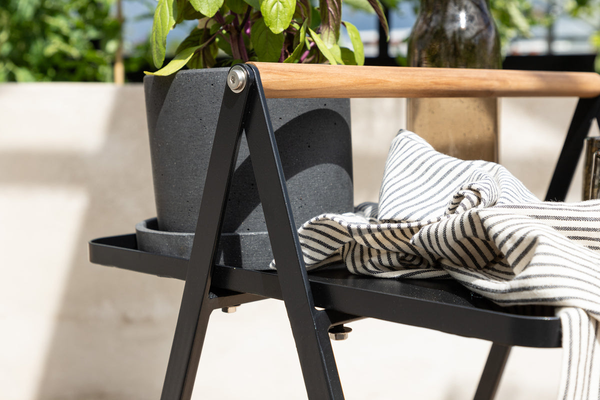 Venture Design Clarin Sidobord 43 x 43 Svart