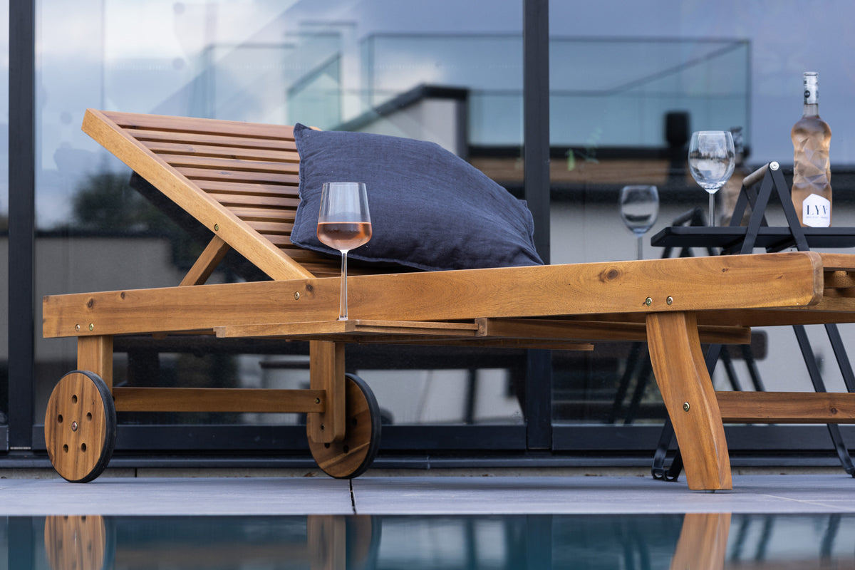 Venture Design Luzon Solstolar