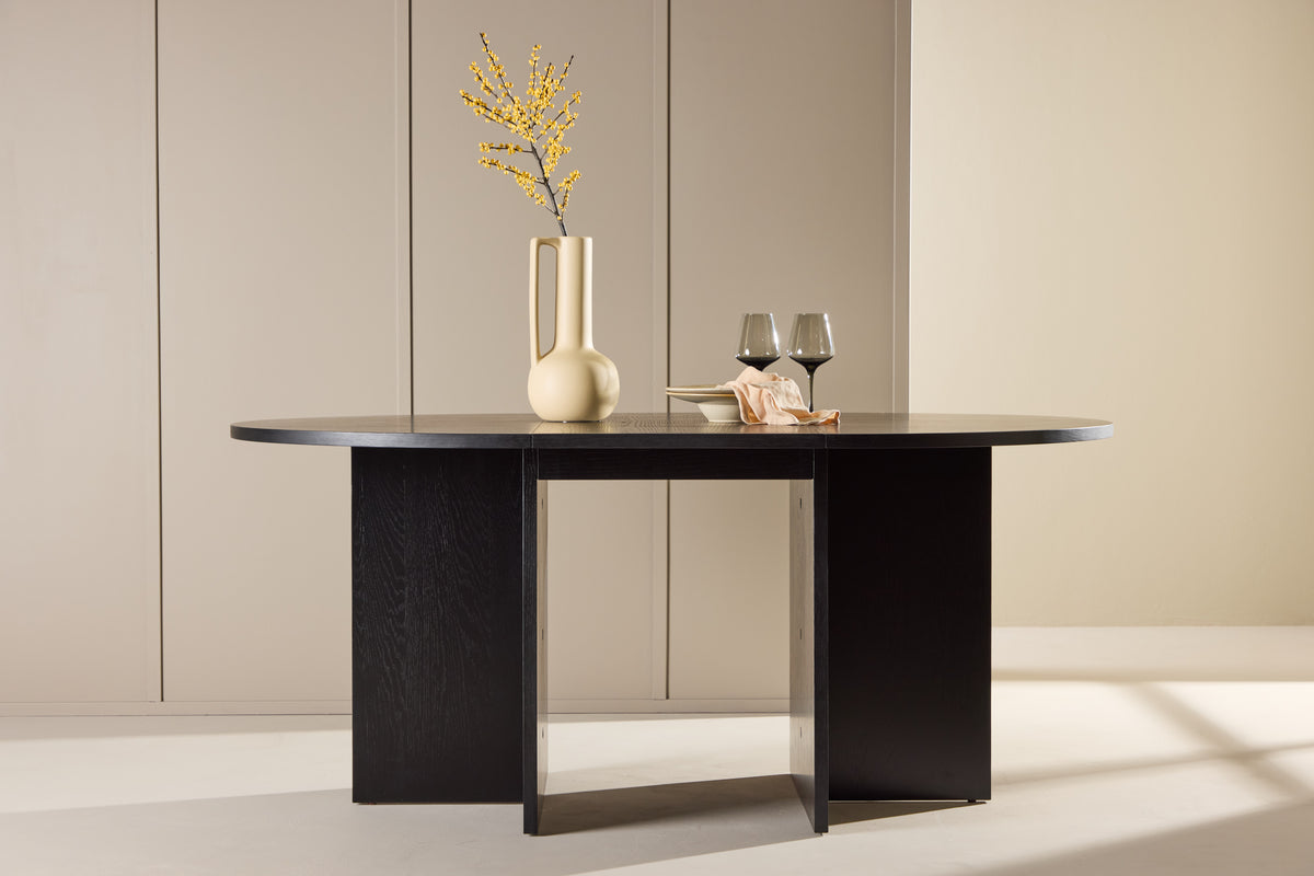 Venture Design Strada Rektangulära Matbord ⌀120 Svart