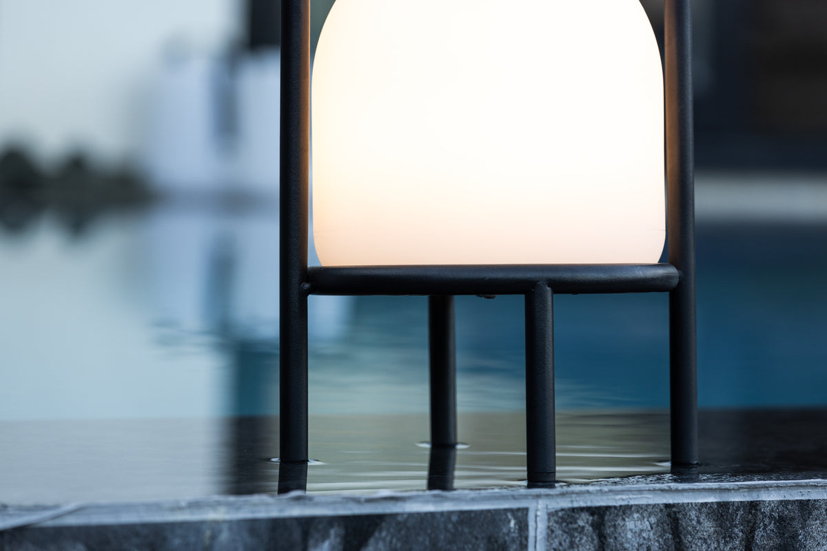 Venture Design Colie Bordslampor