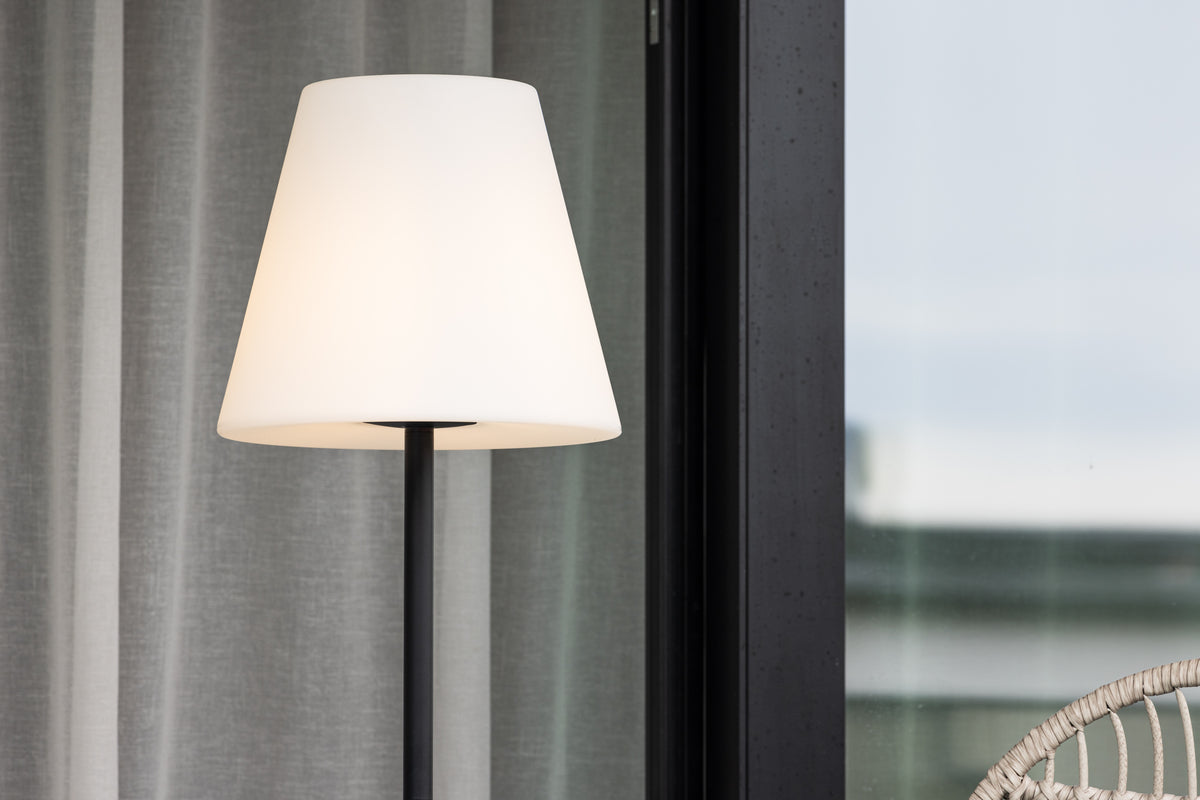 Venture Design Moris Golvlampor