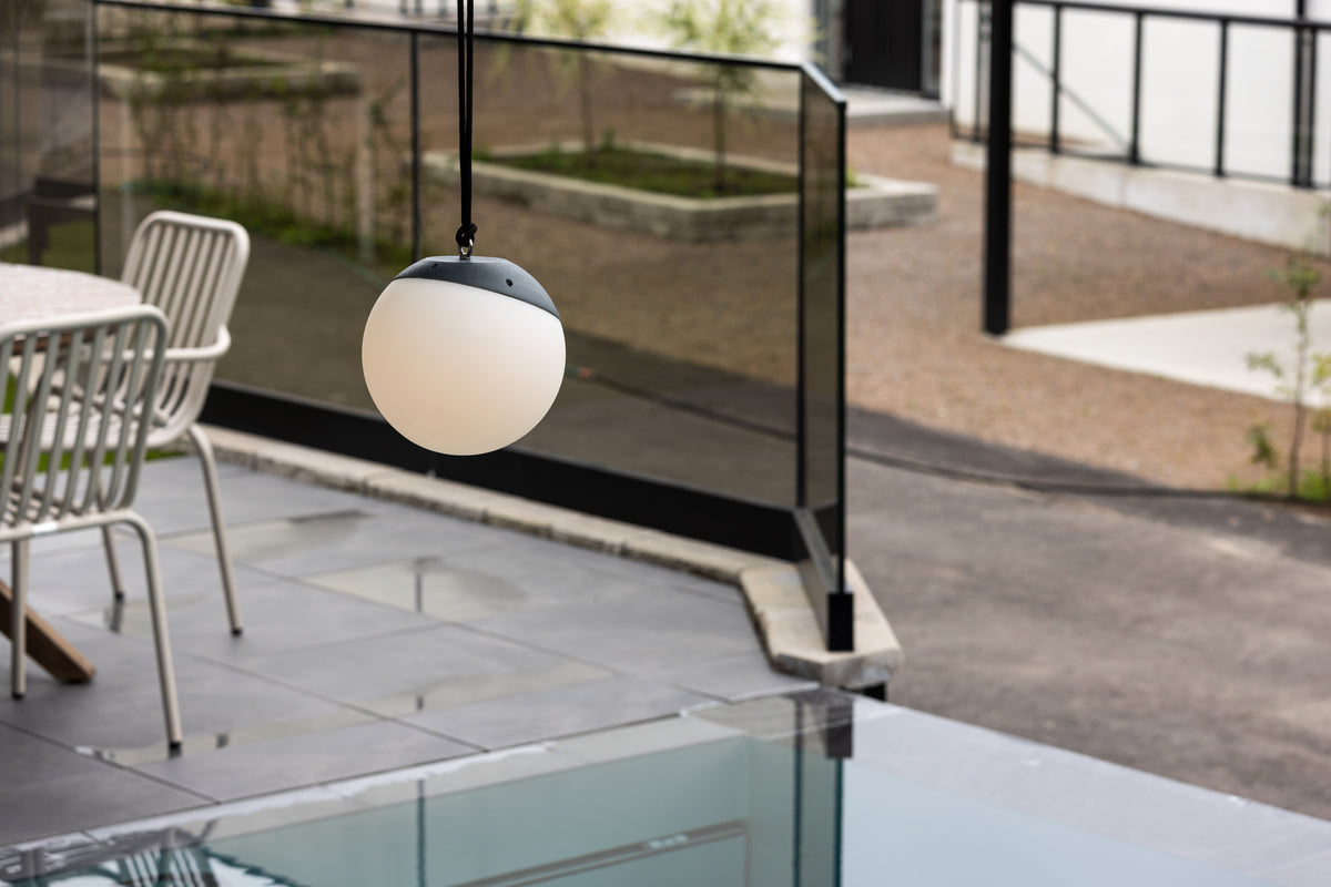 Venture Design Doris Taklampor