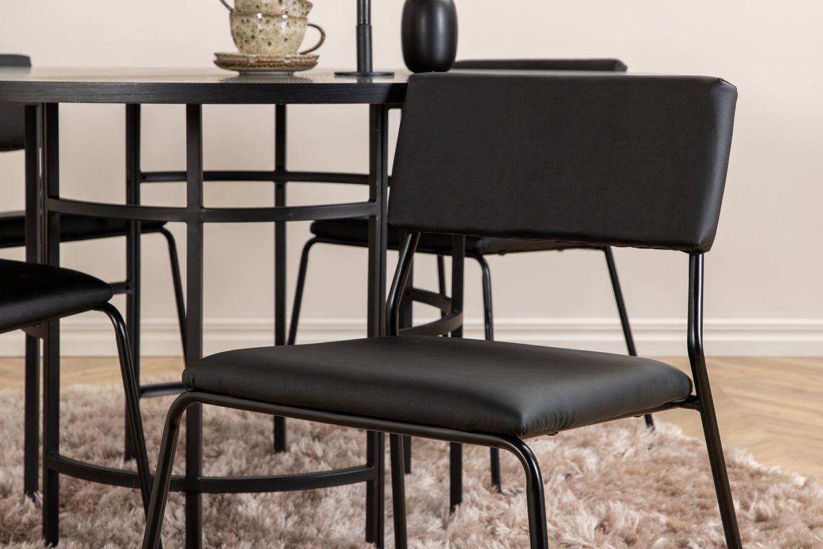 Venture Design Copenhagen & Kenth Matbord ⌀140 + Matstolar Svart