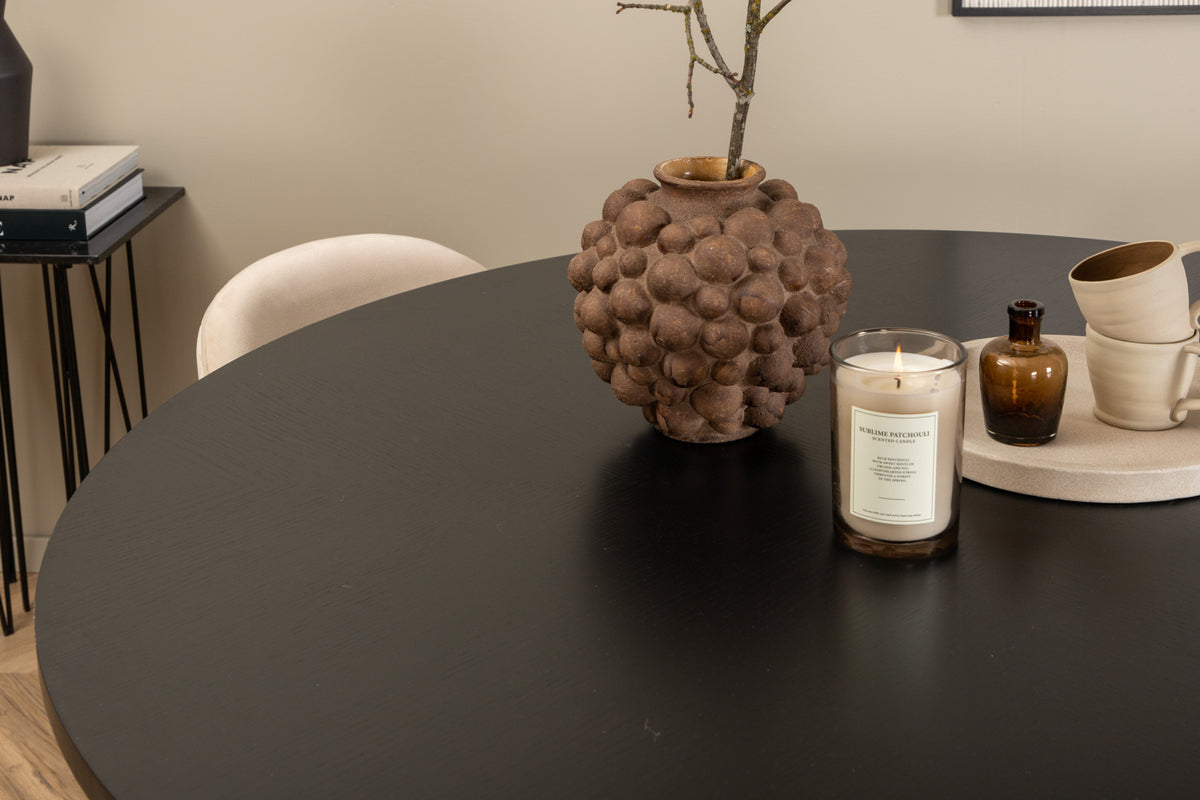 Venture Design Copenhagen & Velvet Matbord ⌀140 + Matstolar Beige