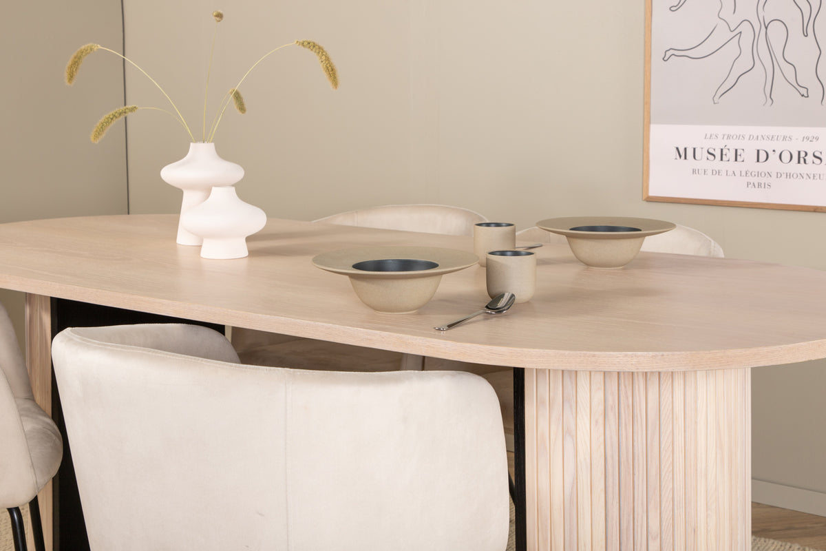 Venture Design Berit & Bianca Matstolar Beige + Ovala Matbord 200 x 90 Vitputsad