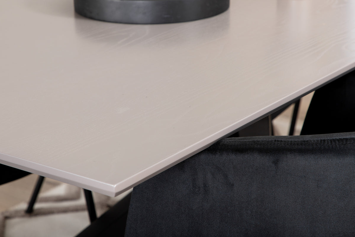 Venture Design Berit & Piazza Matstolar Svart + Rektangulära Matbord 180 x 90 Svart