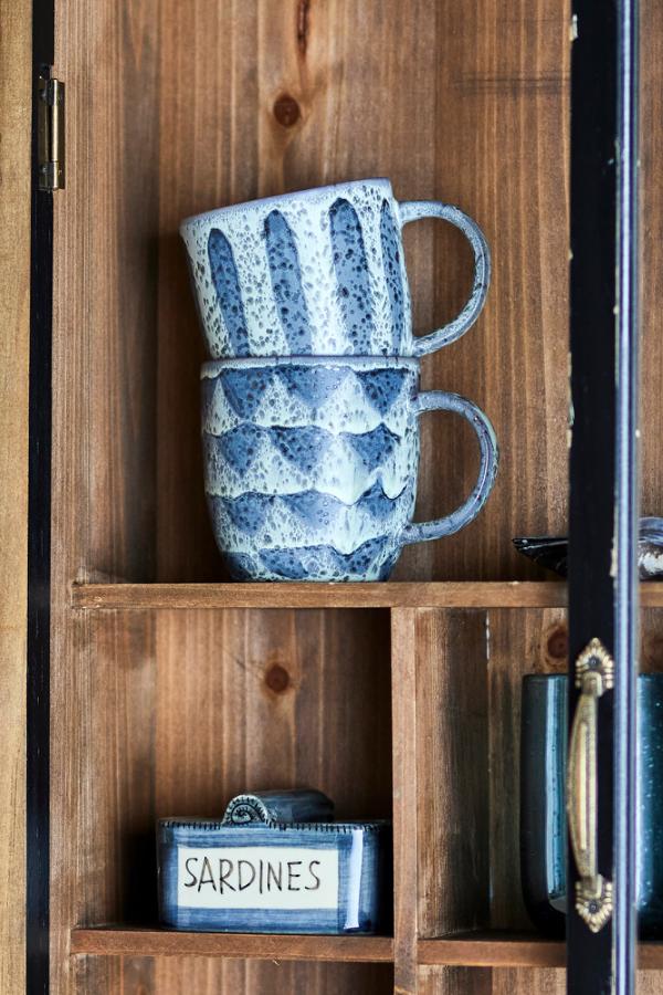 Creative Collection Hazem-skåp, svart, granträ L50xH80xB14 cm