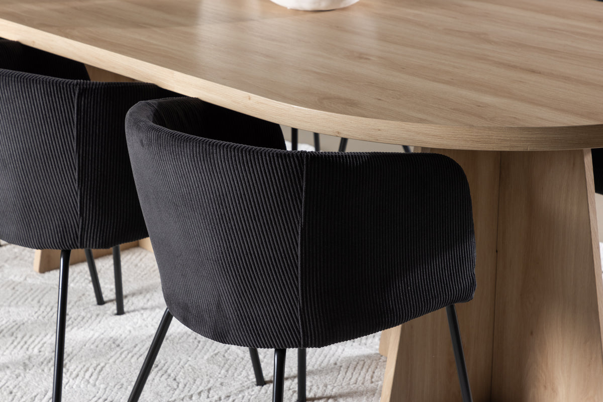 Venture Design Berit & Bootcut Matstolar Svart + Ovala Matbord 230 x 115 Natur