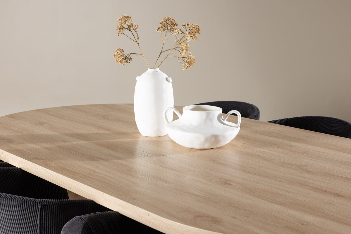 Venture Design Berit & Bootcut Matstolar Svart + Ovala Matbord 230 x 115 Natur