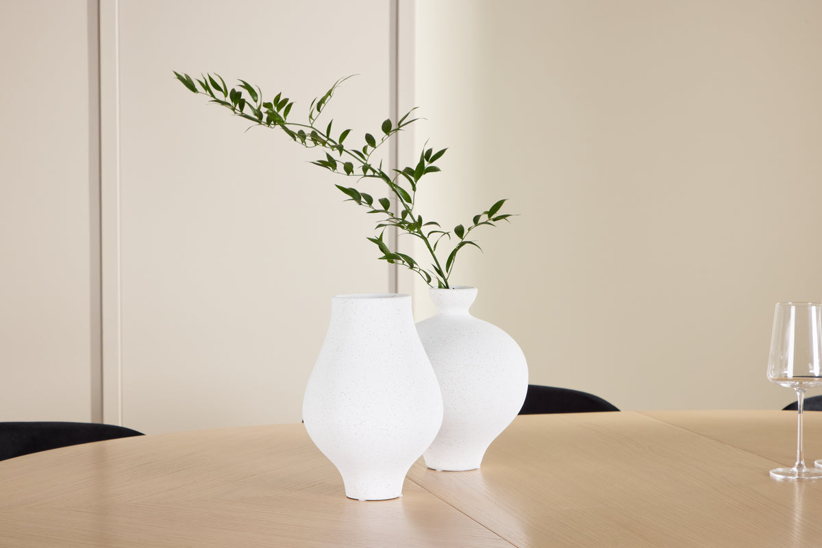 Venture Design Edina & Strada Matstolar 2-pack Svart + Rektangulära Matbord ⌀120 Vitputsad