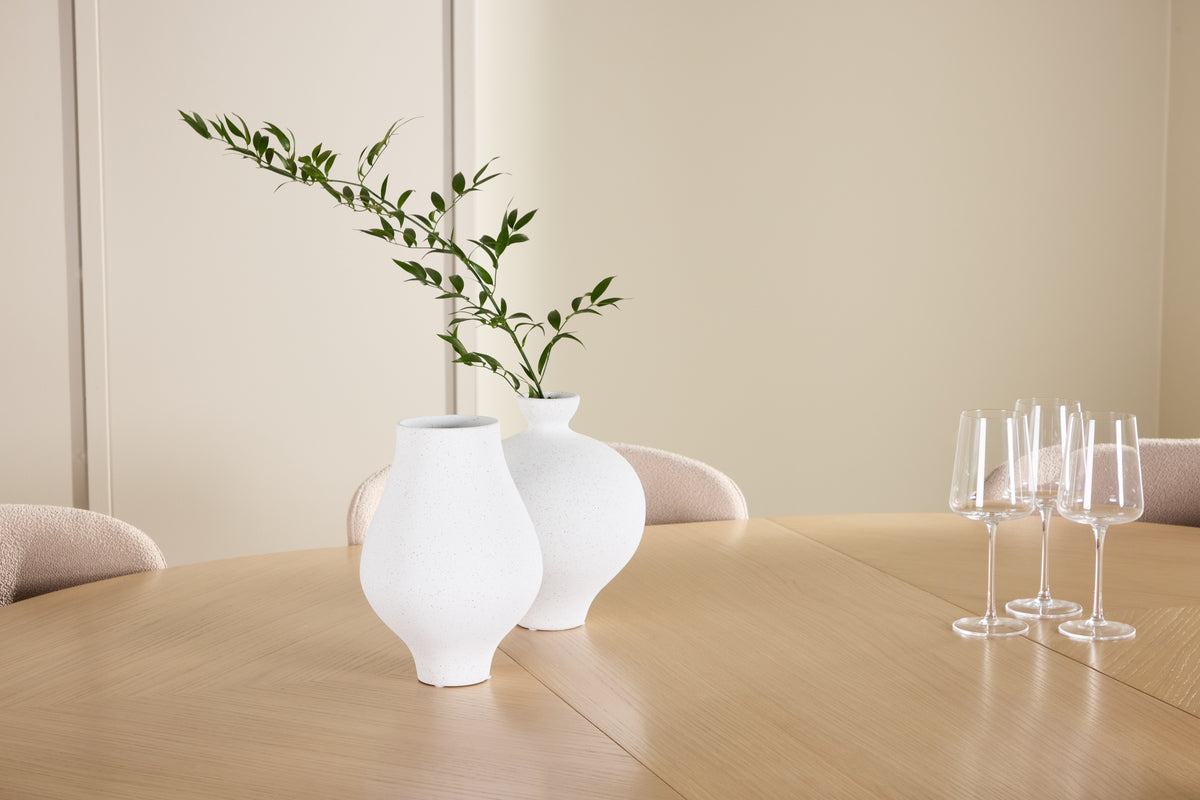 Venture Design Strada & Astoria Rektangulära Matbord ⌀120 Vitputsad + Matstolar 2-pack Beige