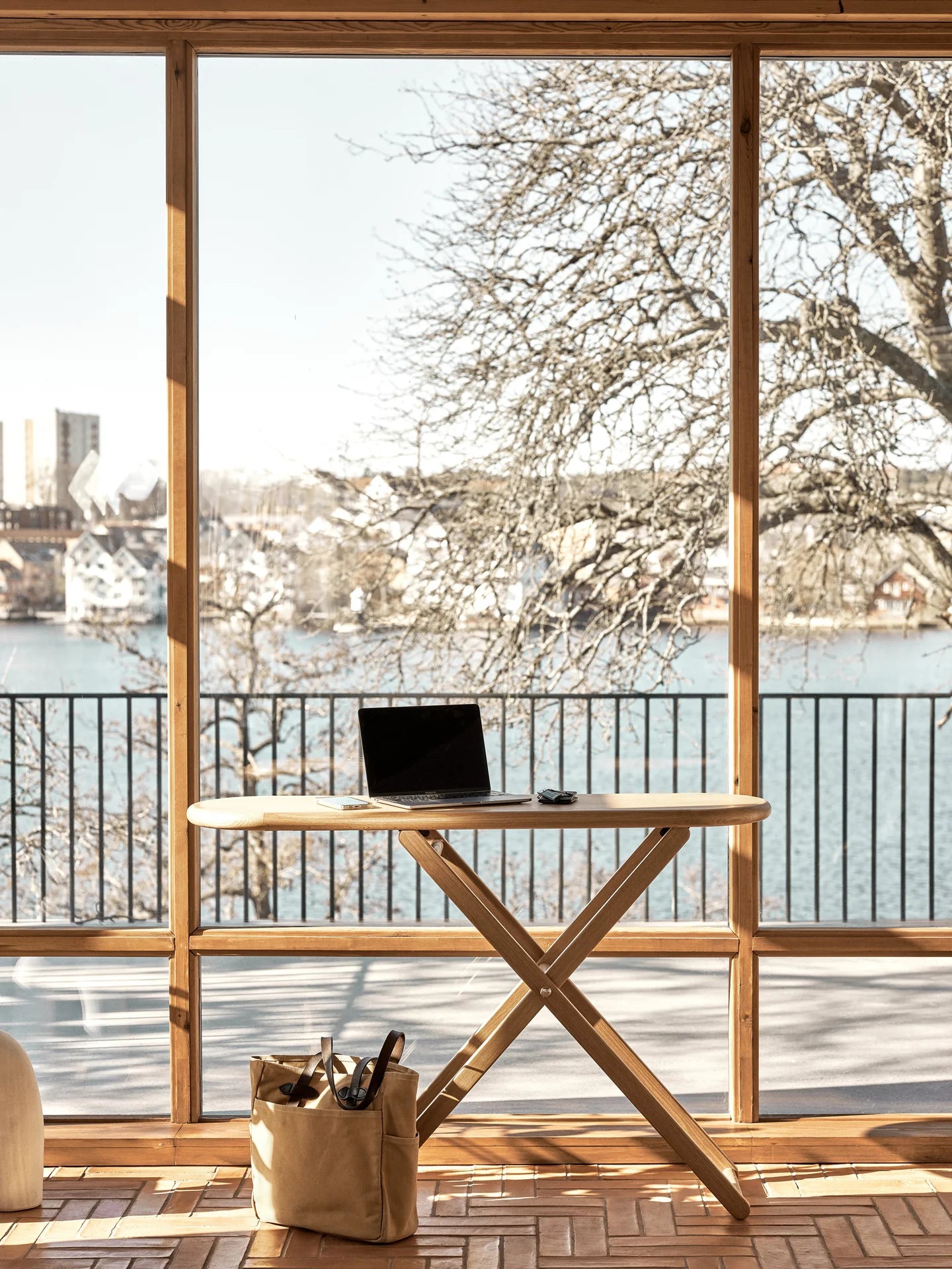 Design House Stockholm, Askungens bord, strykbräda
